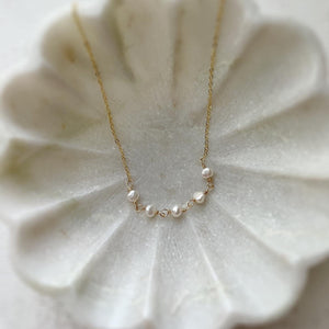 Pearl Layering Simple Necklace